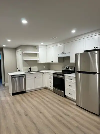 Beautiful 2 Bedroom Lower Apartment - Orangeville
