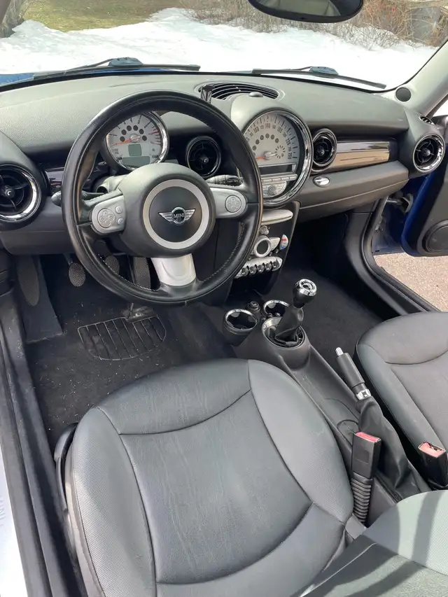 2009 MINI COOPER - LOW MILEAGE in Cars & Trucks in Ottawa - Image 8
