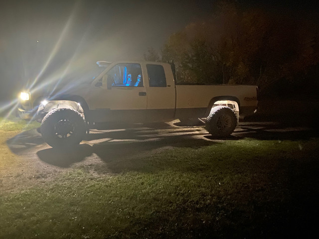 1996 gmc 2500 in Cars & Trucks in Regina - Image 4