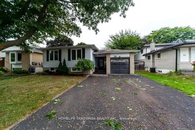 Bright, Newly Renovated Legal Basement – 2 Bedrooms + 2 Parking This legal, newly renovated basement...