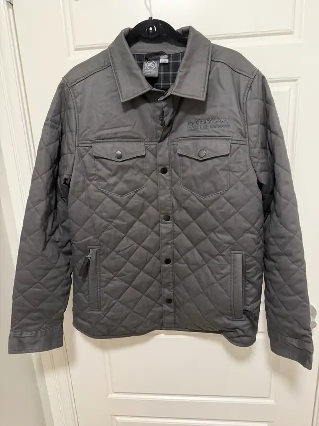 Stormtech Quilted Jacket Men’s Large Grey in Men's in Edmonton - Image 2