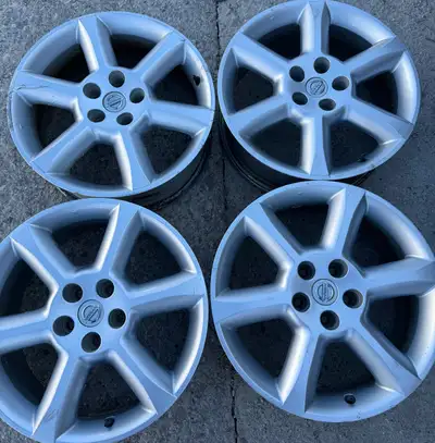 (Pictures 1-5) (4)- 18 inch Alloy rims with 5x114.3 Bolt pattern and 66.1mm Centre bore Suitable for...
