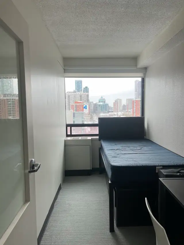 Parkside Student Residence Takeover / Sublet - DowntownToronto in Short Term Rentals in City of Toronto - Image 3