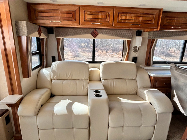 2019 Entegra Anthem 44F in RVs & Motorhomes in Edmonton - Image 4