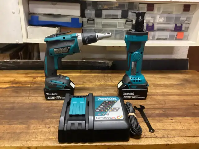 MAKITA LXT 18v BRUSHLESS DRYWALL SCREWGUN and CUT-OUT TOOL KIT in Power Tools in Barrie - Image 6