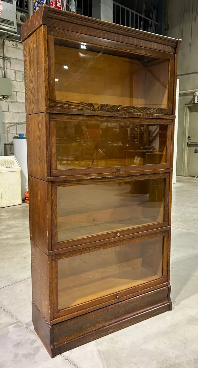 Antique “Prestonia” Four Tier Barrister Bookcase (OAK; c. 1920s) in Bookcases & Shelving Units in Mississauga / Peel Region - Image 10