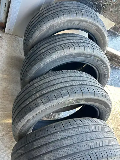 A set of very good tires . Good for at least one more season.