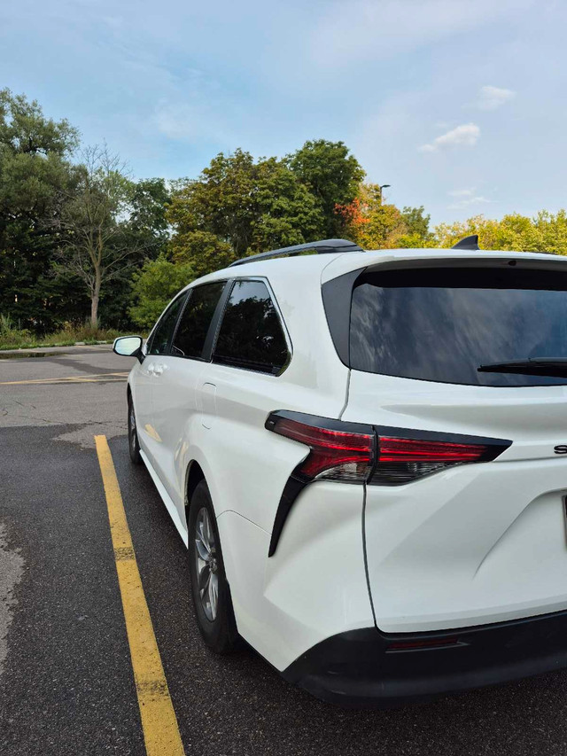Toyota sienna 2022 LE 8 passengers in Cars & Trucks in City of Toronto - Image 3