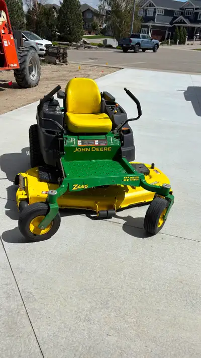 2015 JD Z465 zero turn mower with a 62” deck great mower for acreage or any large lawn, moved into c...