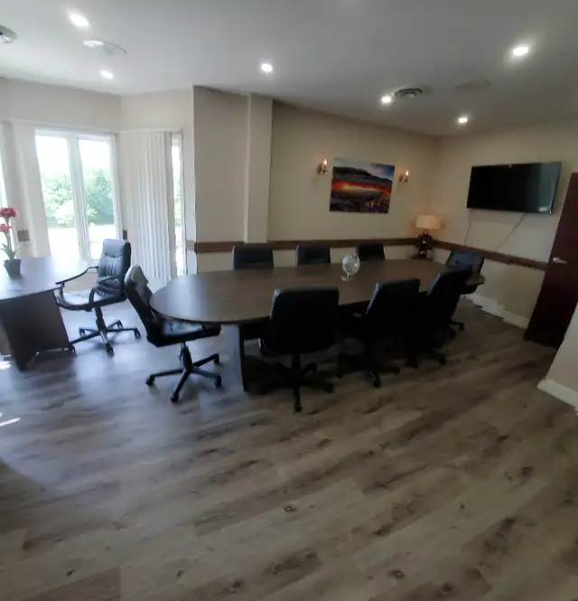 Offices/rooms for rent in high end business center - Oakville in Commercial & Office Space for Rent in Oakville / Halton Region - Image 4