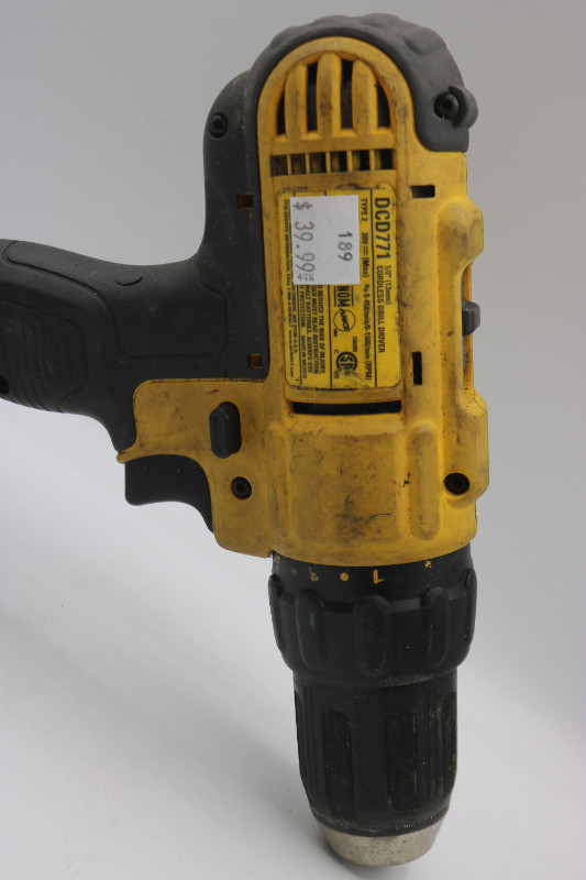 DeWalt DCD771 Compact Drill/Driver (Tool Only) (#189) in Power Tools in City of Halifax - Image 2