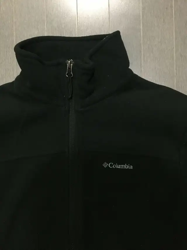 Columbia Women’s Ladies Winter Jacket Medium  in Women's - Tops & Outerwear in Calgary - Image 3