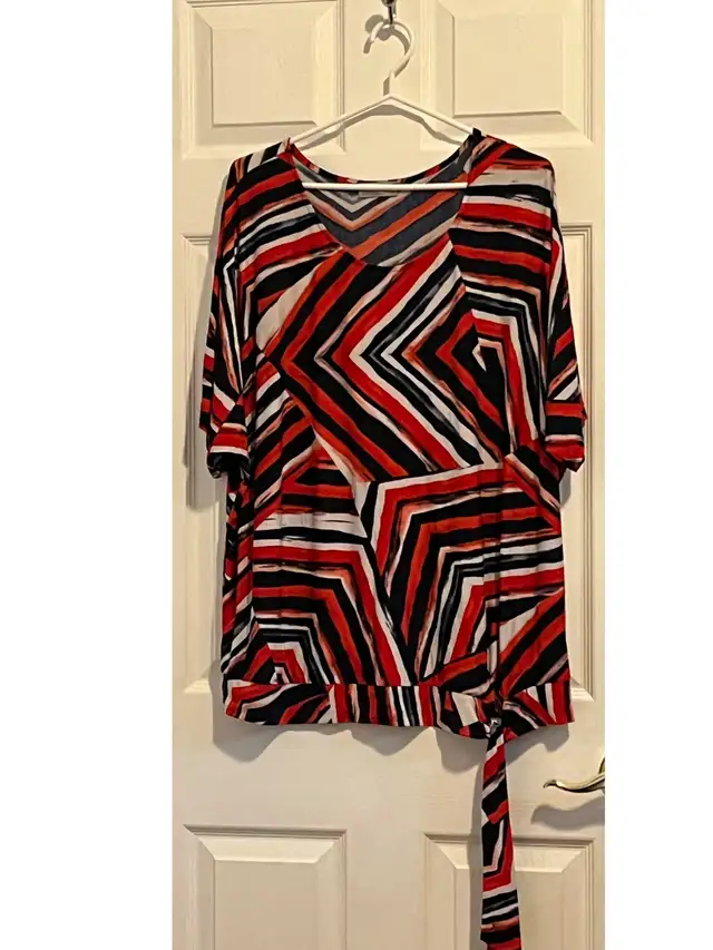 3x plus size clothing in Women's - Tops & Outerwear in City of Halifax - Image 3