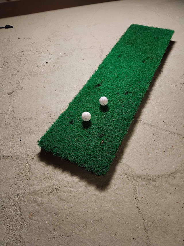 Golf Driving / Hitting Mat - Heavy Duty in Golf in Barrie