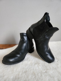 Ugg Australia Bonham ll Chealsea Leather waterproof boots