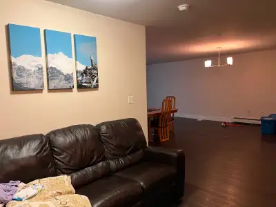 Sublet for a month, with the option to sign a 1 year lease. Bus stop in front of building. Walking d...