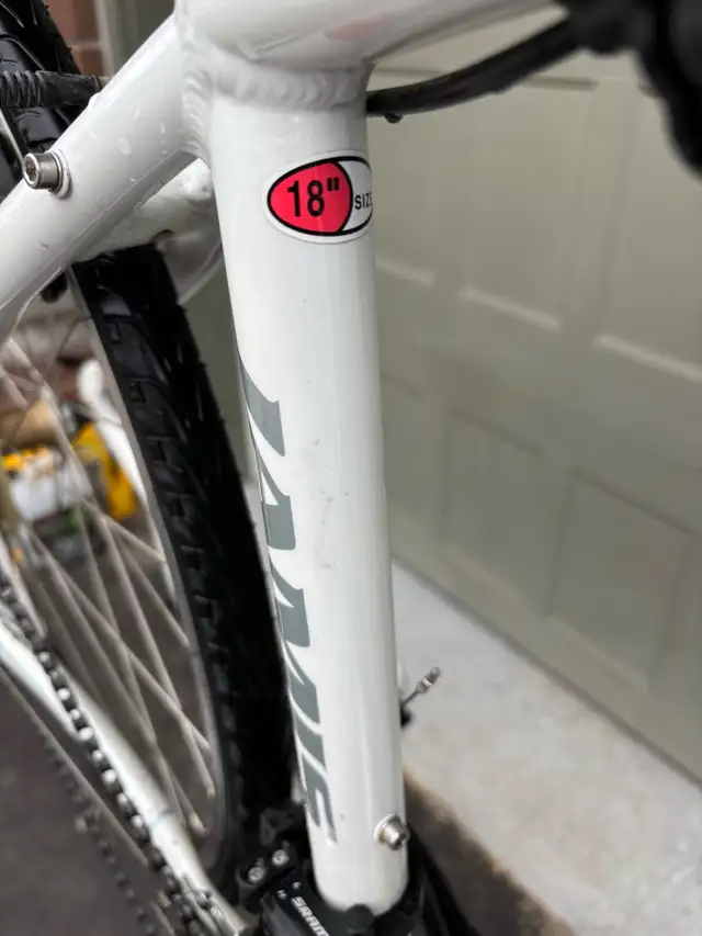 Jamis 18” (small) road bike in Road in Ottawa - Image 8