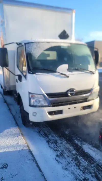 70$ livraison déménagement. , View more