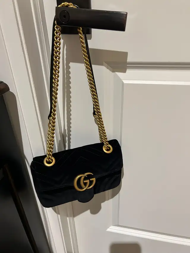Mini Gucci Bag in Women's - Bags & Wallets in Markham / York Region - Image 3
