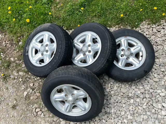 Full set of 1994 Mazda B/Ford Ranger pickup wheels alloy 14X6” ” in Tires & Rims in Oakville / Halton Region - Image 3