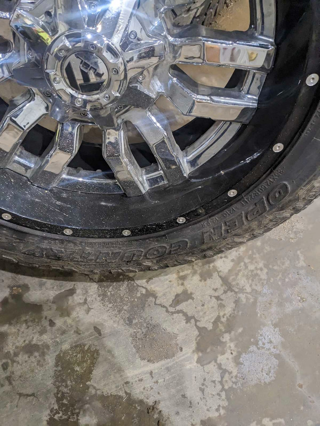 8x180 bolt hole D270 fuelrims on 35x12.50r22 Toyo  in Tires & Rims in Strathcona County - Image 2