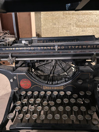 Underwood 3 typewriter 