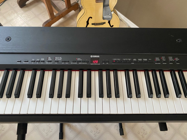 Yamaha P-155 Digital Piano 88 Fully Weighted Keys w/Piano Stand in Pianos & Keyboards in Winnipeg - Image 3