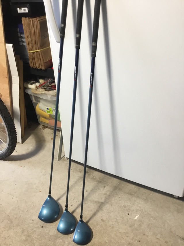Ladies Left Handed Golf Clubs with Bag, Balls.  in Golf in City of Halifax - Image 2