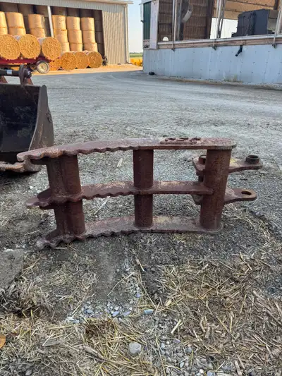 Excavator thumb. Good for 12-25 ton excavator $1,400 Hensall.