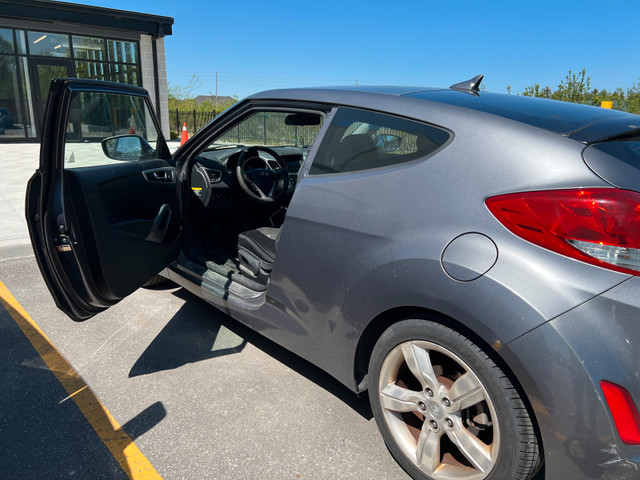 Hyundai Veloster in Cars & Trucks in Windsor Region - Image 2