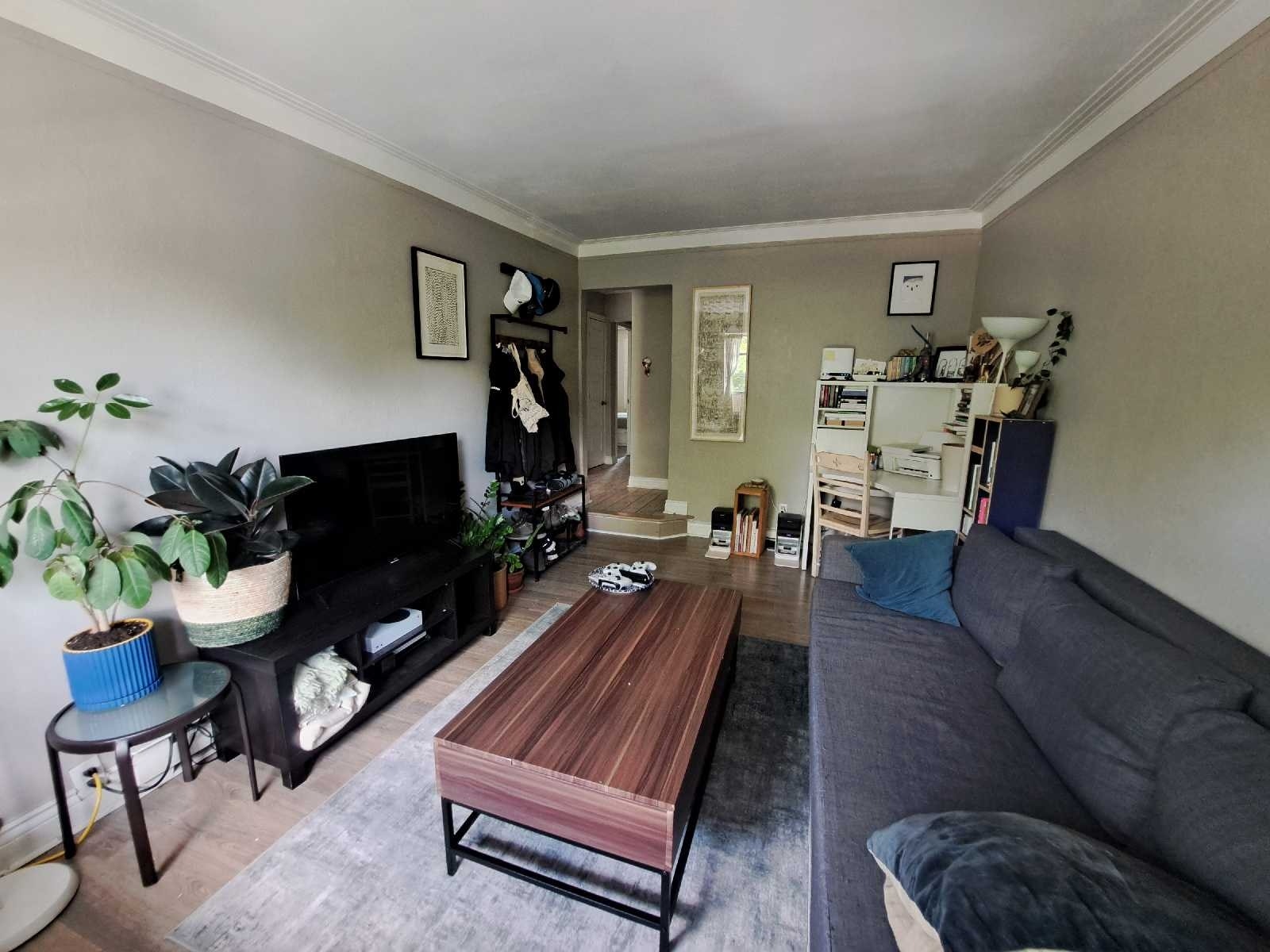 4 1/2 Apartment — photo 2
