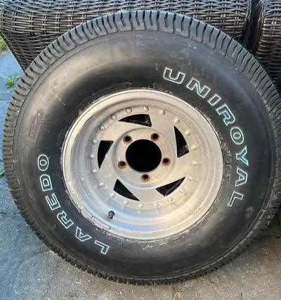 Wheels are 15x8” et0 bolt pattern 5x5.5(5x139) Perfect for 1992-1996 f150 and earlier Front tires ar...