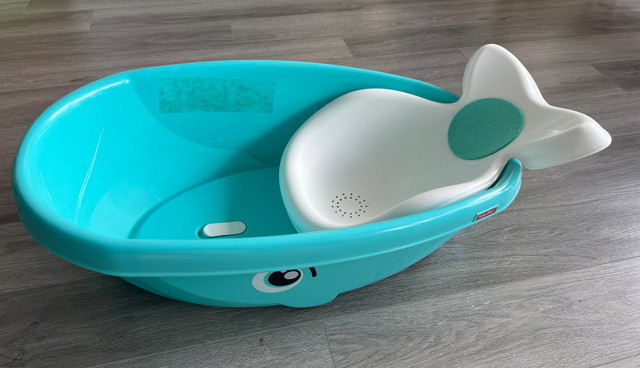 Fisher Price Whale of a Tub in Bathing & Changing in City of Halifax - Image 3