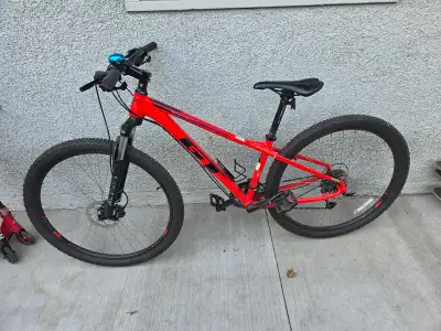 GT Pro Mountain Bike, View more