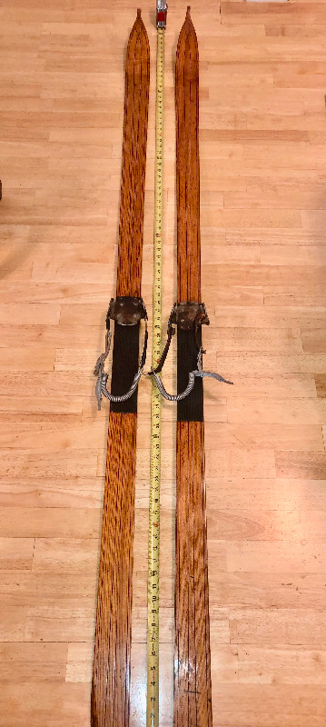 SKIS OF FAMED ARCTIC EXPLORER CAPT. BARTLETT in Arts & Collectibles in St. Catharines - Image 2