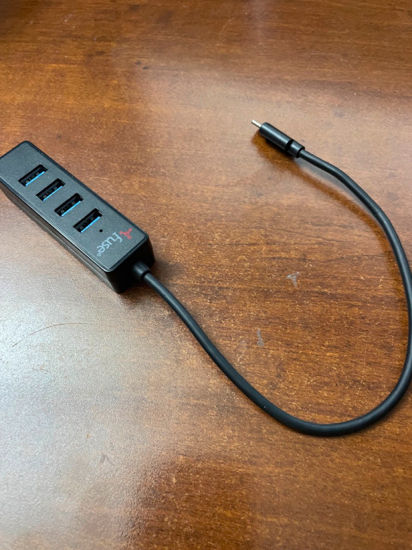 4 port USB 3.0 HUB for USB-C in General Electronics in Peterborough - Image 3