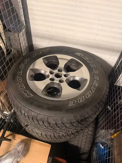 Jeep Wrangler Used OEM Rim and Tires Size: P255/70R18 Bridgestone A/T RH-S Tire Rims fit 2013-2018 J...