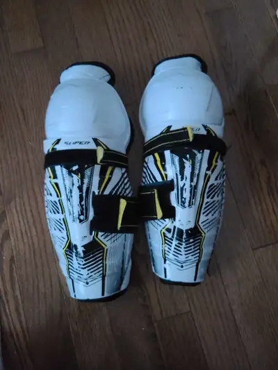 CCM Shin Guards 10", View more