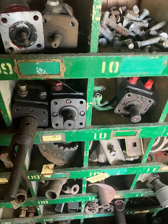 Hydraulic parts  in Other in Saskatoon - Image 4