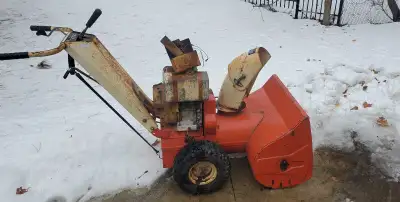 SNOWBLOWER FOR SALE <, View more