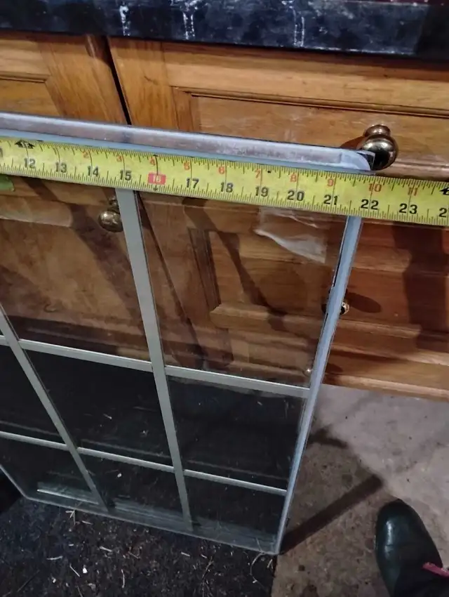 DOOR INSERT605939141937080324