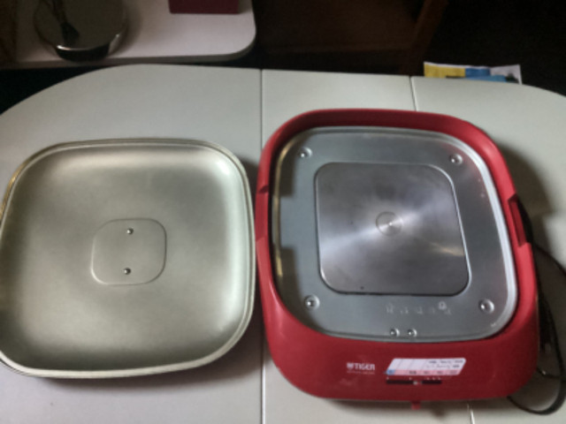 Assorted Hot Plates good condition in Processors, Blenders & Juicers in Markham / York Region