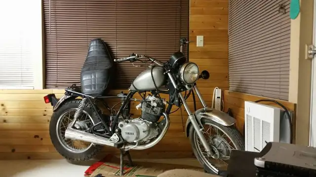 Yamaha MotorCycle SR250 1980 in Street, Cruisers & Choppers in Winnipeg - Image 3