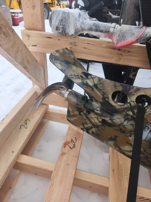 Mud Buddy 40hp efi Mini Ripper brand new mud motor in Other in Kawartha Lakes - Image 6