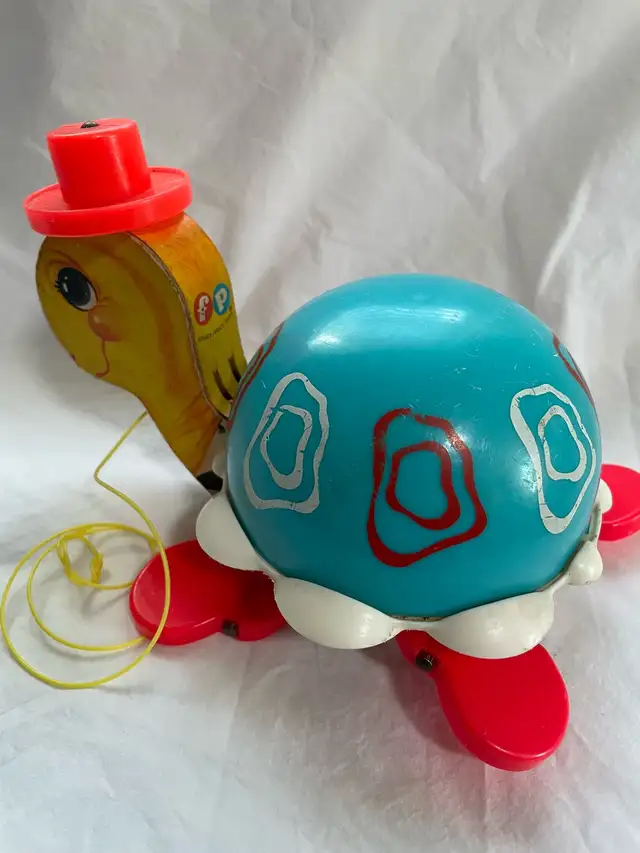 Vintage Fisher-Price Pull Toy Turtle in Toys in Owen Sound - Image 3