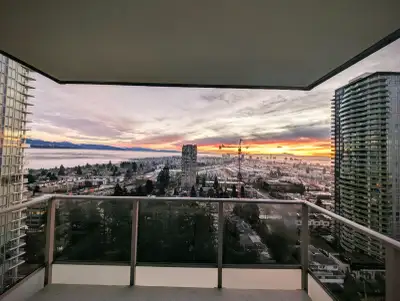 Private Furnished Room + Ensuite Near Metrotown | Luxury Building $1,450/month | Available now – Feb...