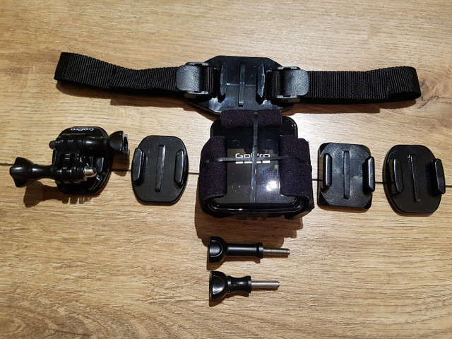 Gopro Hero Headstrap+Accessories dans Appareils photo et caméras  à Ville de Montréal