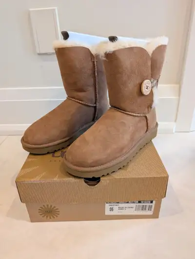 NIB UGG Australia Bailey Button II Chestnut Boots Size 6, View more