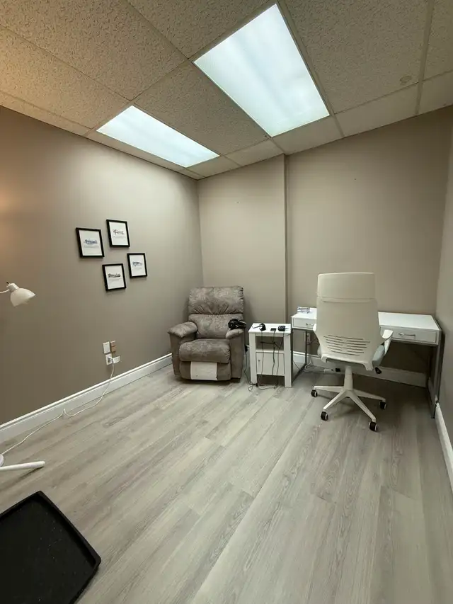 Prime Mississauga Wellness Clinic Offices For Rent in Commercial & Office Space for Rent in Mississauga / Peel Region - Image 3