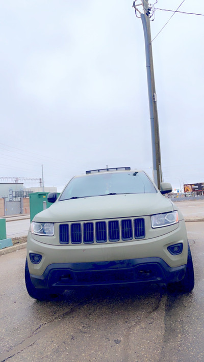 ✅Jeep grand Cherokee green army 2014✅In excellent condition ✅New